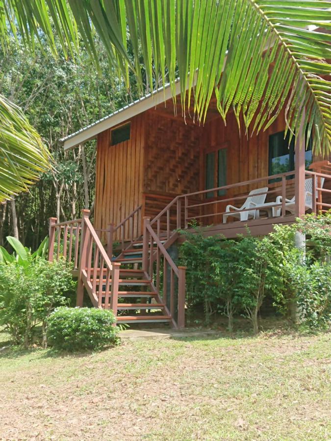 Lanta Para Hut Ko Lanta Екстериор снимка